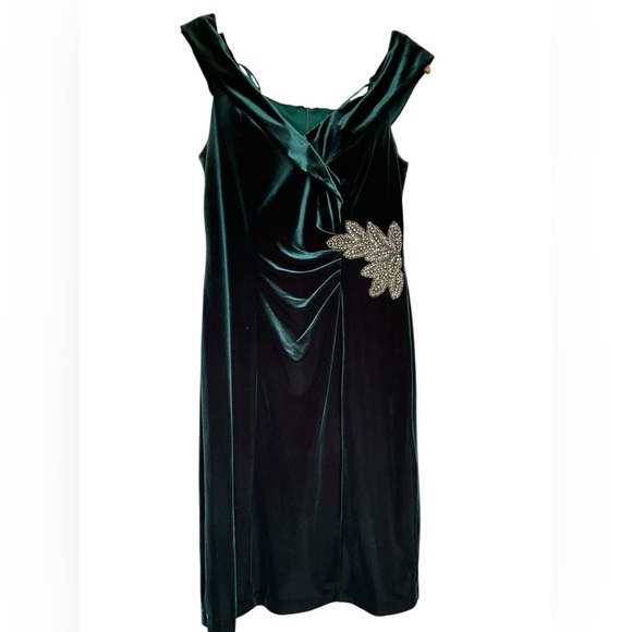 Alex Evenings Off the Shoulder Velvet Sheath Dress in Forest Green Size 4 NWT - Picture 5 of 16